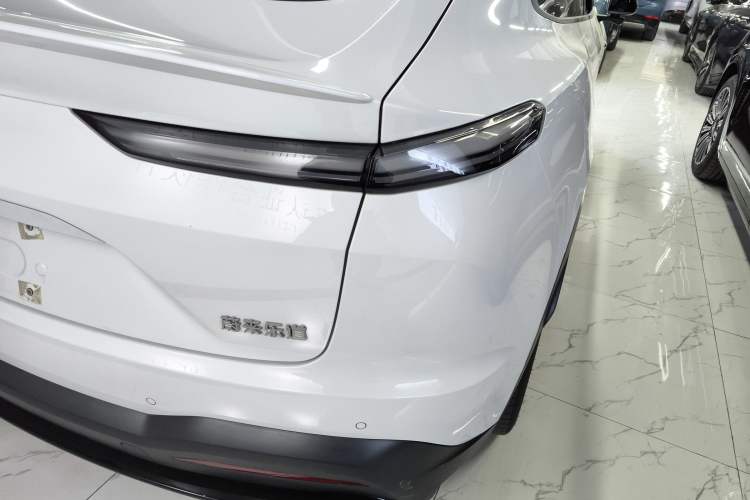 Used ONVO L60 2024 60 kWh Rear-Drive Version
