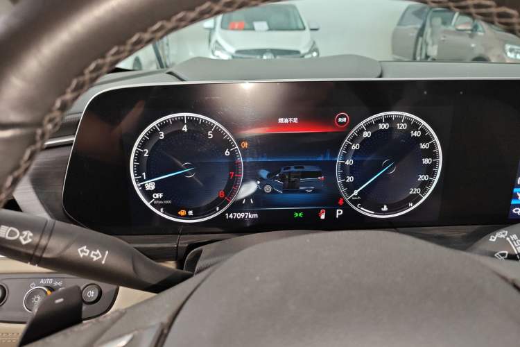 Used Buick GL8 2022 ES Landtrek 653T Luxury Edition
