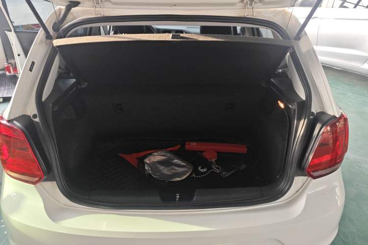 Used Volkswagen Polo 2016 1.4L Automatic Trendy Model
