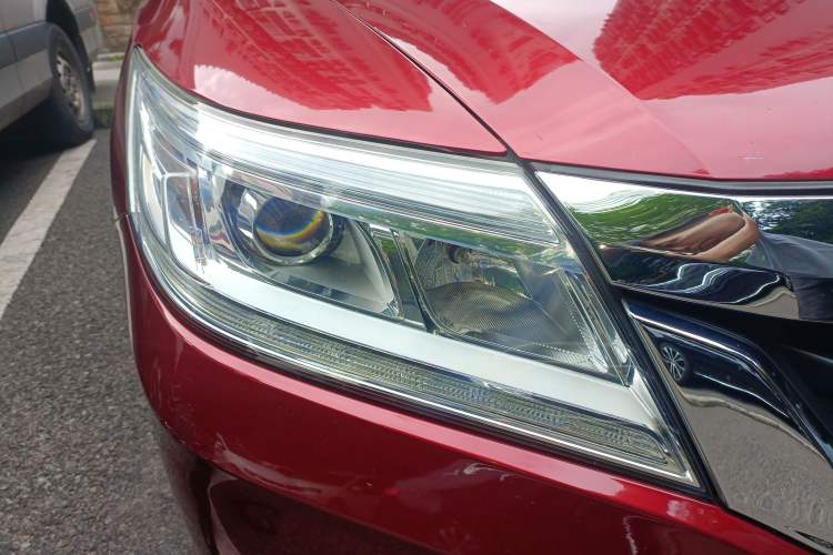 Used Honda Crider 2013 1.8L automatic luxury edition
