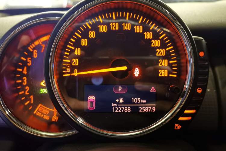 Used  MINI 2015 1.5T COOPER Excitement Five-Door Edition