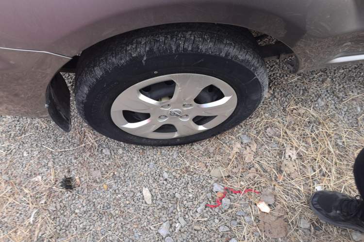 Used Jinbei Hiace X30 2021 1.5L Comfort Model Base Version (No Air Conditioning) Van China VI Standard SWC15M