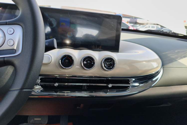 Used Wuling Bingo 2024 333 km Enjoyment Version
