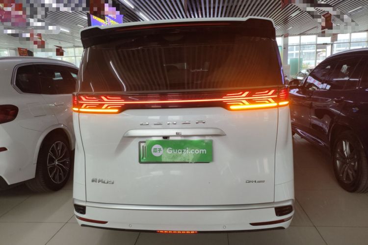 Used Denza D9 2022 DM-i 970 Four-Wheel Drive Prestige Model