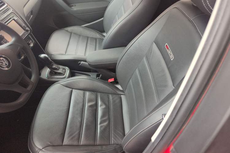 Used Volkswagen Polo 2014 1.6L Automatic Comfort Edition
