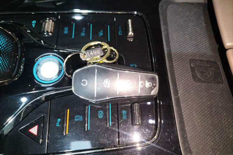 Used BYD Han 2023 EV Champion Edition 605KM Front-Drive Premium Model
