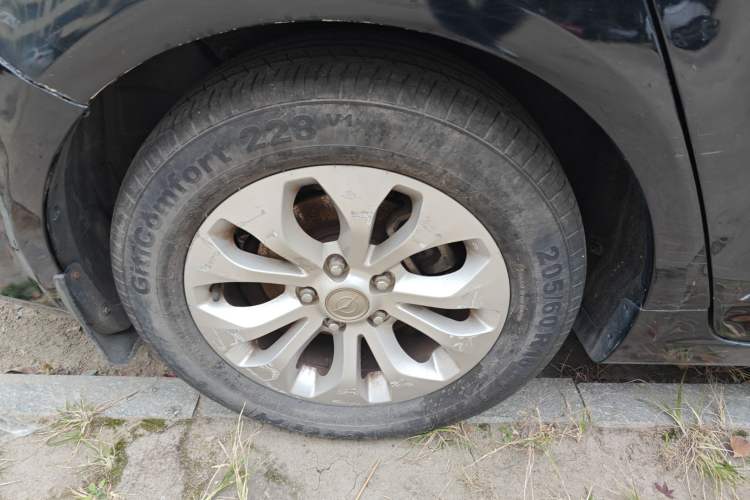 Used Haima M8 2017 1.8T Automatic Model
