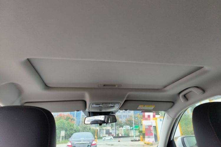 Used Changan CS75 2017 Shangkui Edition 1.5T Manual Fengxiang Model
