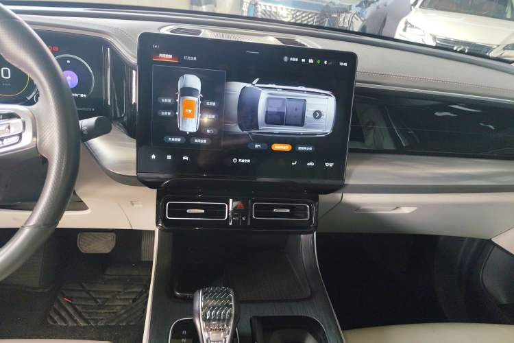 Used GAC Trumpchi GS8 2022 Linghang Series 2.0 TGDI Two-Wheel-Drive Luxury Smart Connectivity Version (7 Seats)