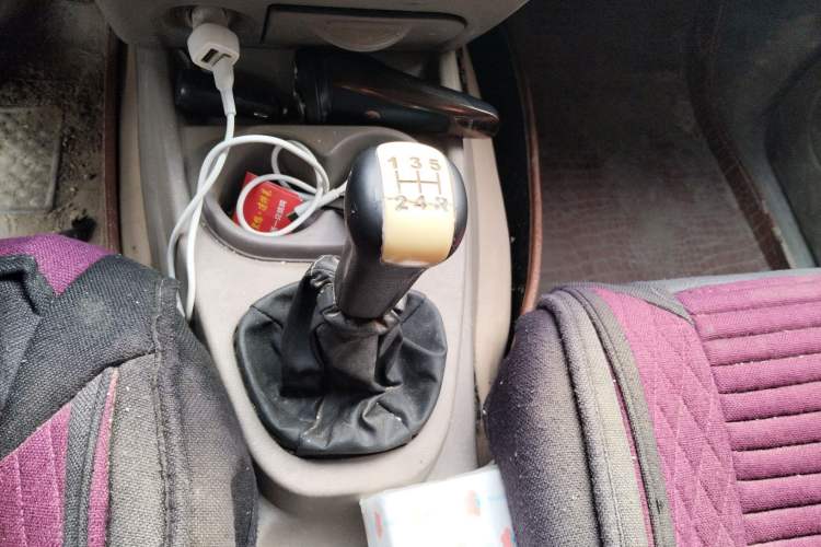 Used Wuling Hongguang 2014 1.2L Standard Model China IV
