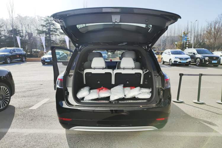 Used Hima AITO M9 2024 Range-Extended Ultra Version 42 kWh 6-Seater Model