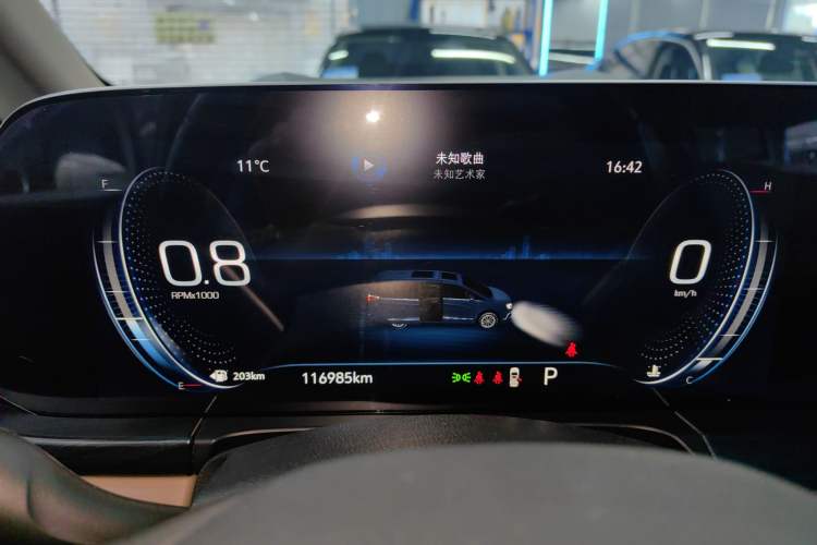 Used Buick GL8 2021 ES Landtrek 653T Luxury Model
