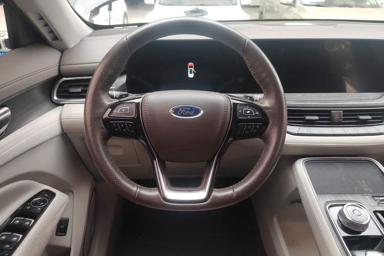 Used Ford Equator 2023 EcoBoost 225 Premier PLUS 7-Seater (2/2/3)
