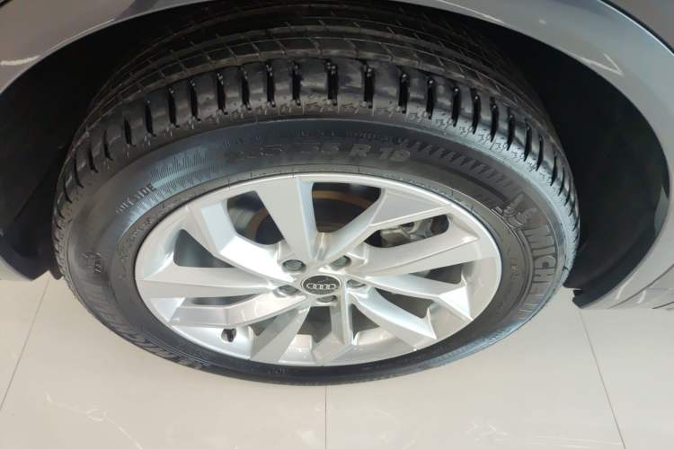 Used Audi Q5L 2024 40 TFSI Luxury Prestige Edition
