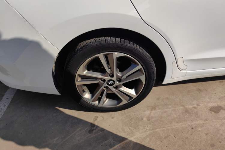 Used Hyundai Elantra 2016 1.6L Automatic ZhiXuan – Elite Version
