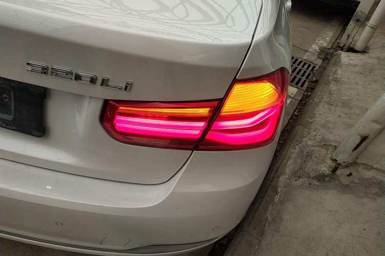 Used BMW 3 Series 2019 320Li Fashion Model
