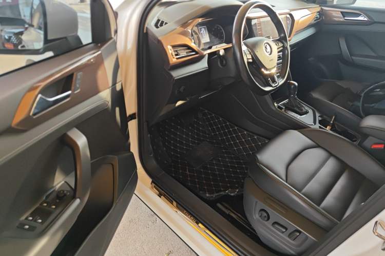 Used Volkswagen Tharu 2021 280TSI Two-Wheel-Drive Luxury Plus Edition