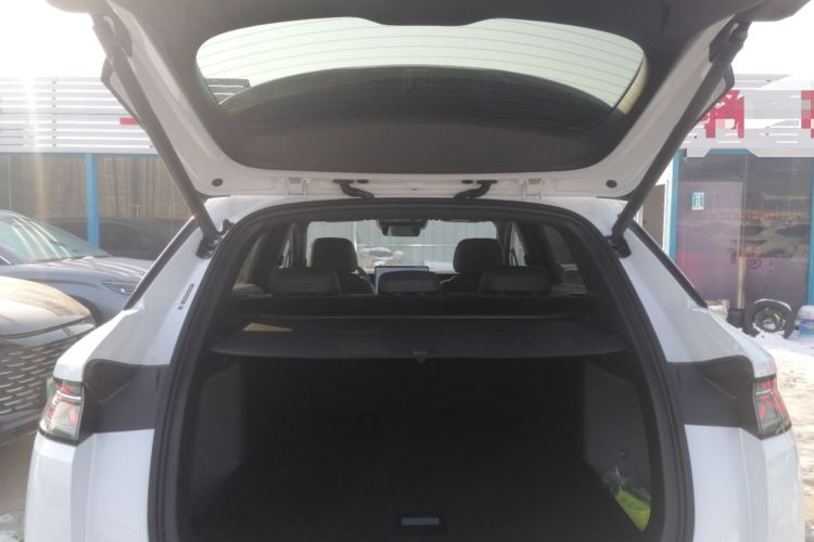 Used BYD Song L DM-i 2025 Intelligent Driving Version 160 km Beyond-Range Type
