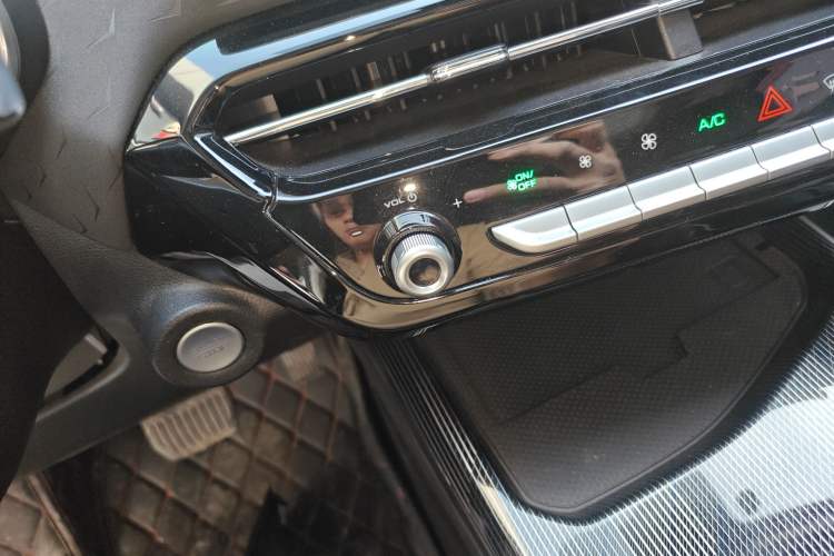 Used Haval LHERY 2022 Jingxiang Edition 1.5T Copper Rabbit
