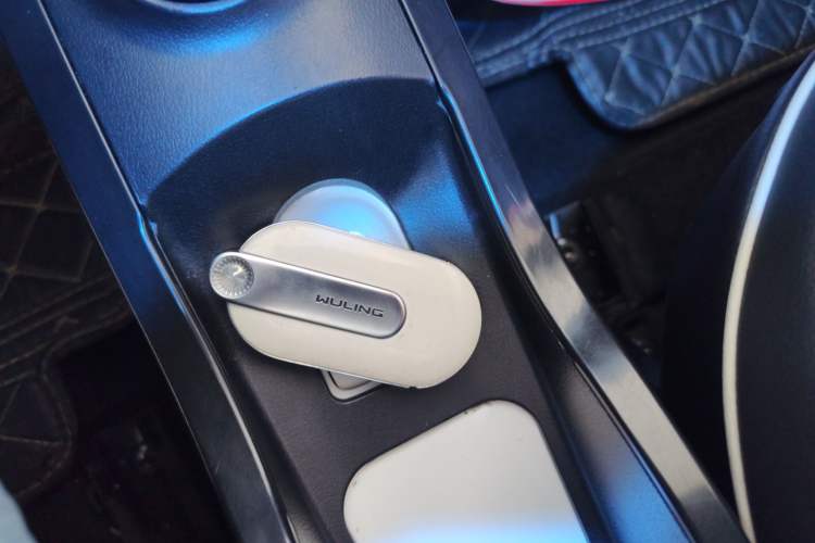 Used Wuling Hongguang MINIEV 2022 GAMEBOY 200km Gaming Edition with Lithium Iron Phosphate
