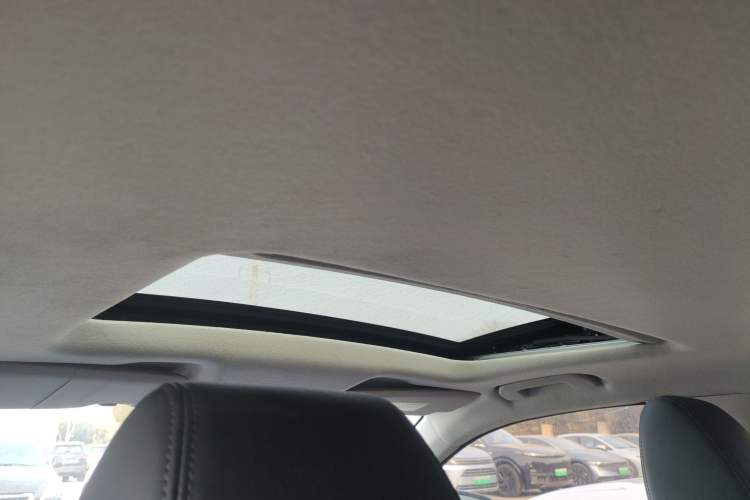 Used Dongfeng Aeolus Yixuan 2020 230T Automatic Advanced Edition
