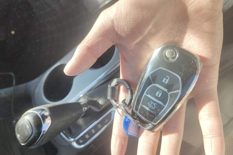 Used Chevrolet Cruze 2017 1.5L Automatic Pioneer Sunroof Edition
