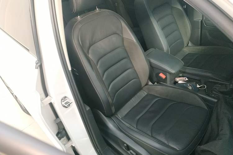 Used Volkswagen Tiguan L 2018 330TSI Automatic Two-Wheel Drive Luxury Edition