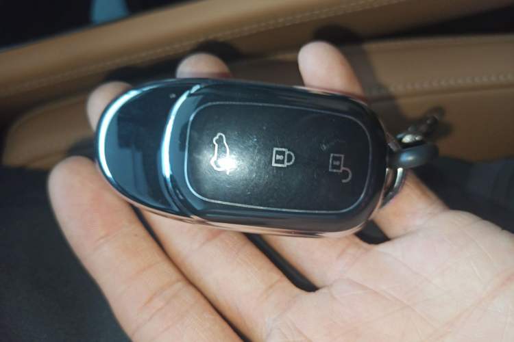 Used Li Auto ONE 2020 Extended-Range 6-Seater Version
