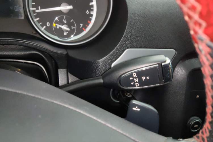 Used Mercedes-Benz R-Class 2014 R 320 4MATIC Business Model
