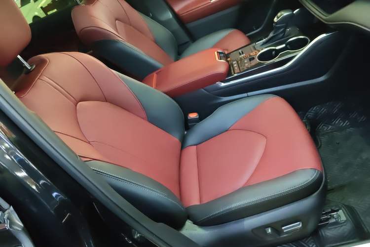 Used Toyota Crown Kluger 2021 2.5L HEV Four-Wheel Drive Flagship Edition
