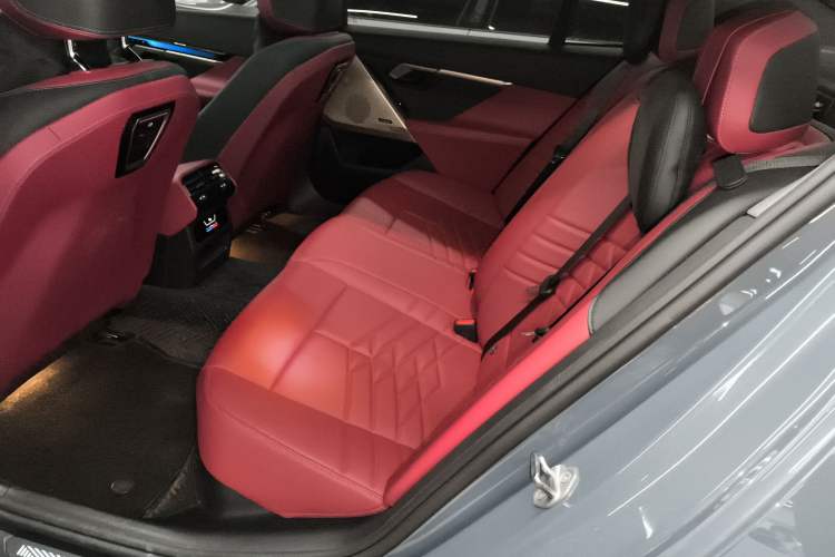 Used BMW i5 2024 eDrive 35L Luxury Model with M Sport Package