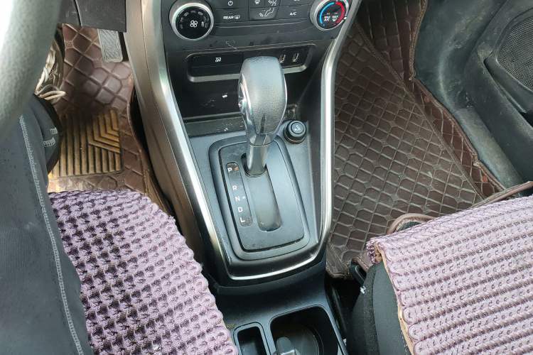 Used Ford EcoSport 2018 1.5L Automatic Platinum Wing Model
