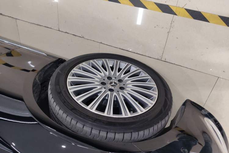 Used Mercedes-Benz E-Class 2023 E 300 L Luxury Model