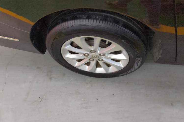 Used Buick GL8 2017 ES 28T Comfort Model China V Standard
