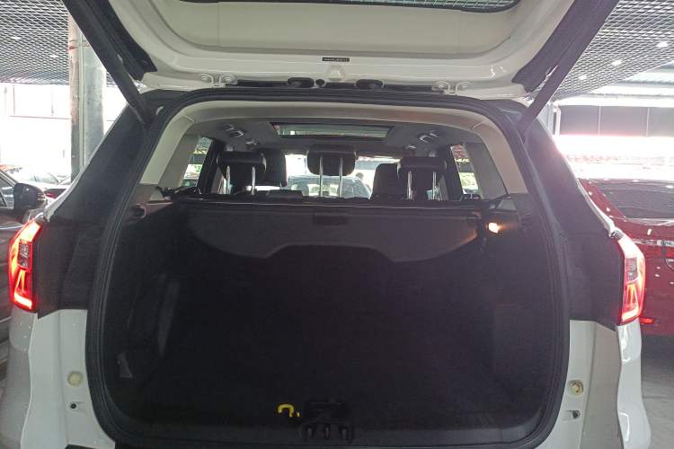 Used Ford Kuga 2017 EcoBoost 180 Two-Wheel-Drive Luxury Wing Edition
