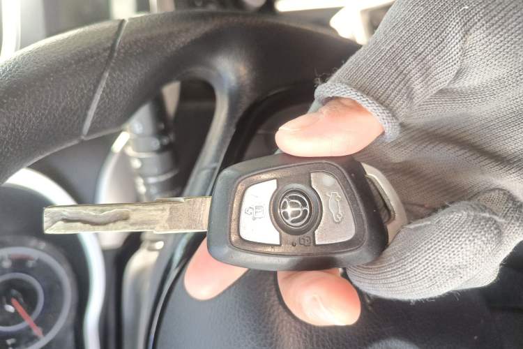 Used Brilliance V3 2015 1.5L Manual Comfort Model
