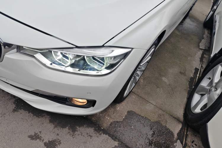 TDK.VehicleDetails.img