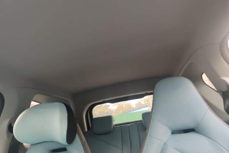 Used Chery Little Ant 2022 Sweet Pink Edition Half-Sugar Version Lithium Iron Phosphate 29.2 kWh 30 kW 301 km
