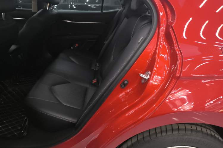 Used Toyota Camry 2019 Revised Version 2.0S Fēngshàng Edition