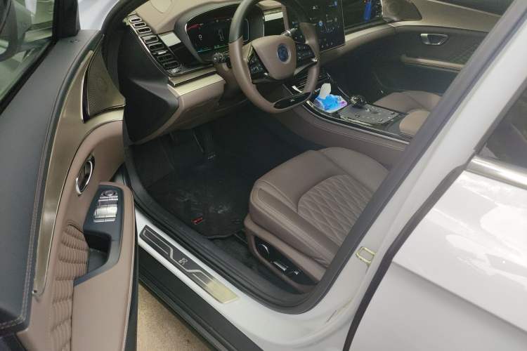 Used BYD Han 2023 EV Champion Edition 506KM Front-Wheel-Drive Premium Model
