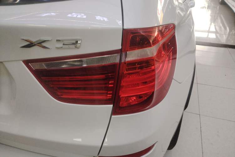 Used BMW X3 2016 sDrive20i

