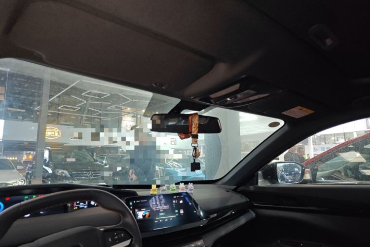 Used Changan UNI-V iDD 2023 Zhidian iDD 1.5T 113km Smart & Fun Version (Rapid Edition)
