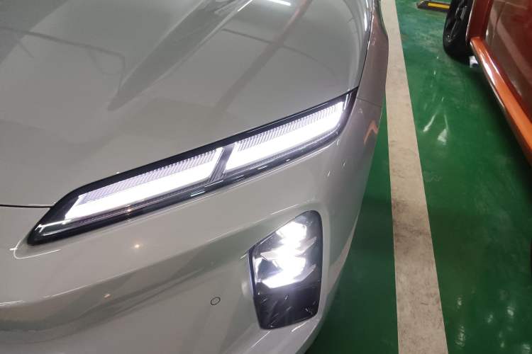 Used Nio ET5T 2025 75 kWh Touring
