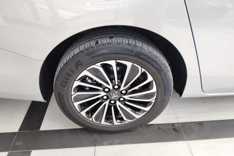 Used Buick GL8 New Energy 2025 Lu Shang Luxury Edition 7-Seater
