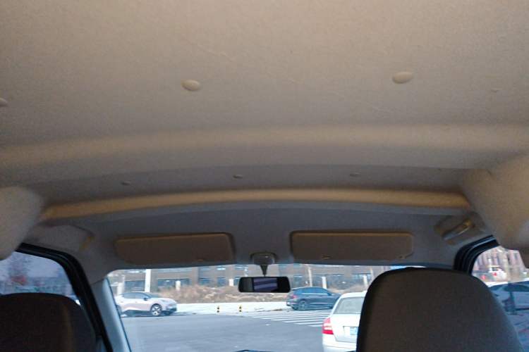 Used Chana Ruixing M60 2023 1.5L GDI Comfort-Class Passenger Vehicle 6/7 Seats
