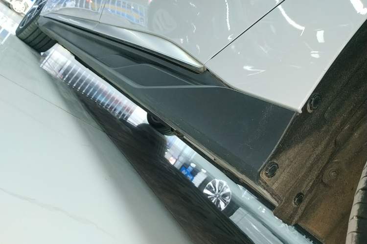 Used BYD Han 2024 EV Glory Edition 605KM Front-Wheel-Drive Premium Model
