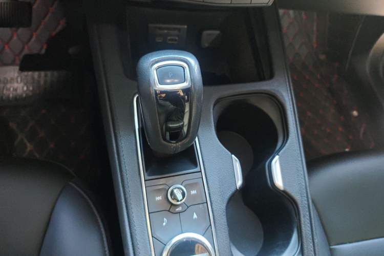 Used Cadillac XT4 2018 28T Two-Wheel Drive Leading Version