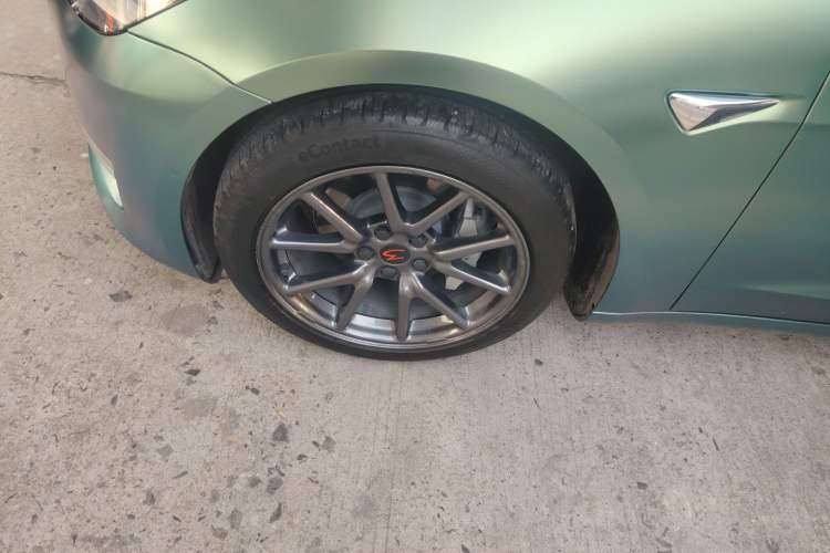 Used Tesla Model 3 2019 Long-Range Rear-Wheel-Drive Version
