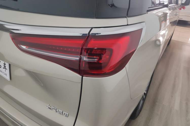 Used Buick GL8 2021 ES Land Cruiser 653T Luxury Edition