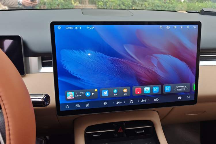 Used  E5 PLUS 2025 165 km Long-Range Version PLUS 5-Seater
